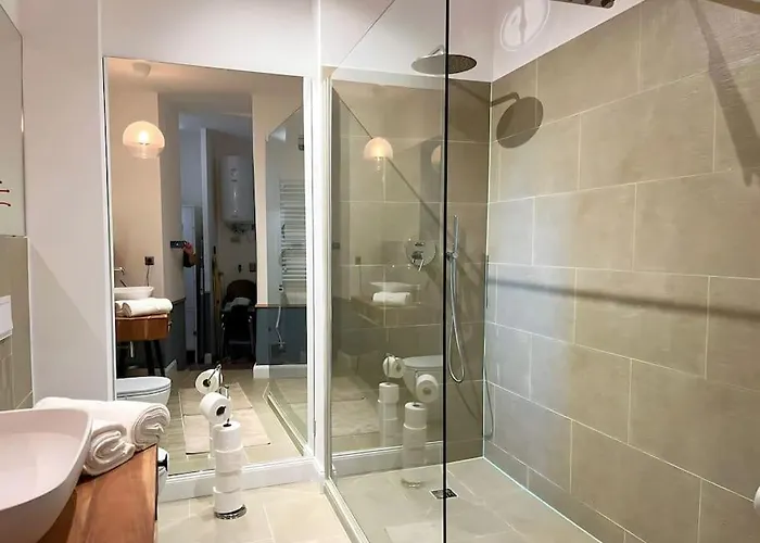 Helle Erdgeschosswohnung, Nahe Zentrum Und Schoenbrunn Apartment *